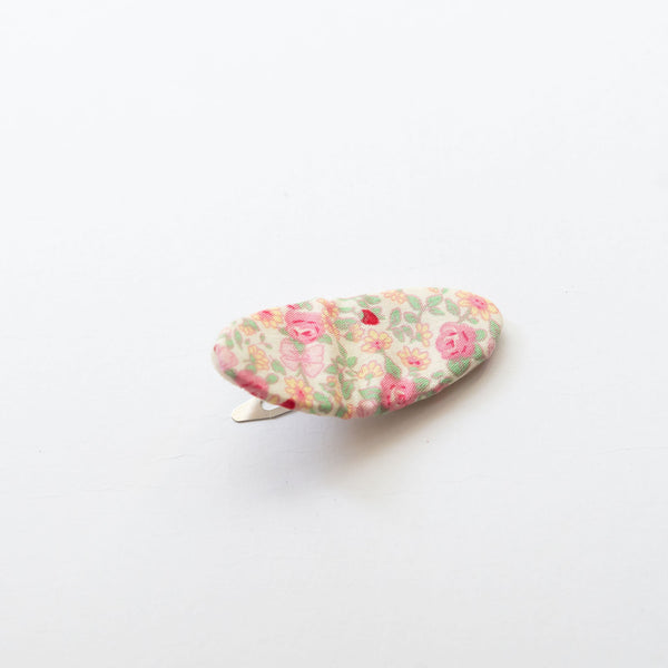 hair snap clip with flower pattern