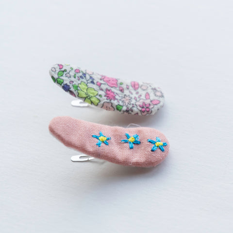 pink triangle floral embroidered hair clips