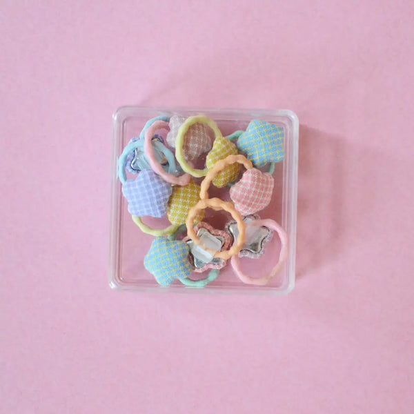 mini star with polka dots hair ties in a box