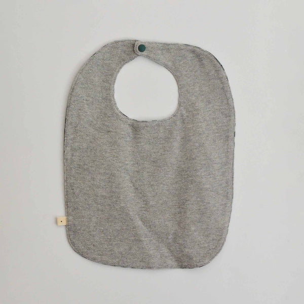 back side of baby bib